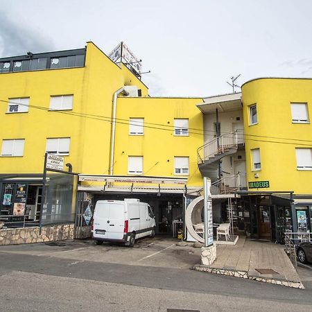 Hotel Sobe Amadeus Sesvete Zewnętrze zdjęcie